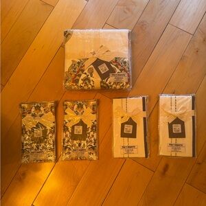 NWT Rare Pier 1 Paisley-Multi Bedding Set (1 Duvet & 4 Pillow Shams)